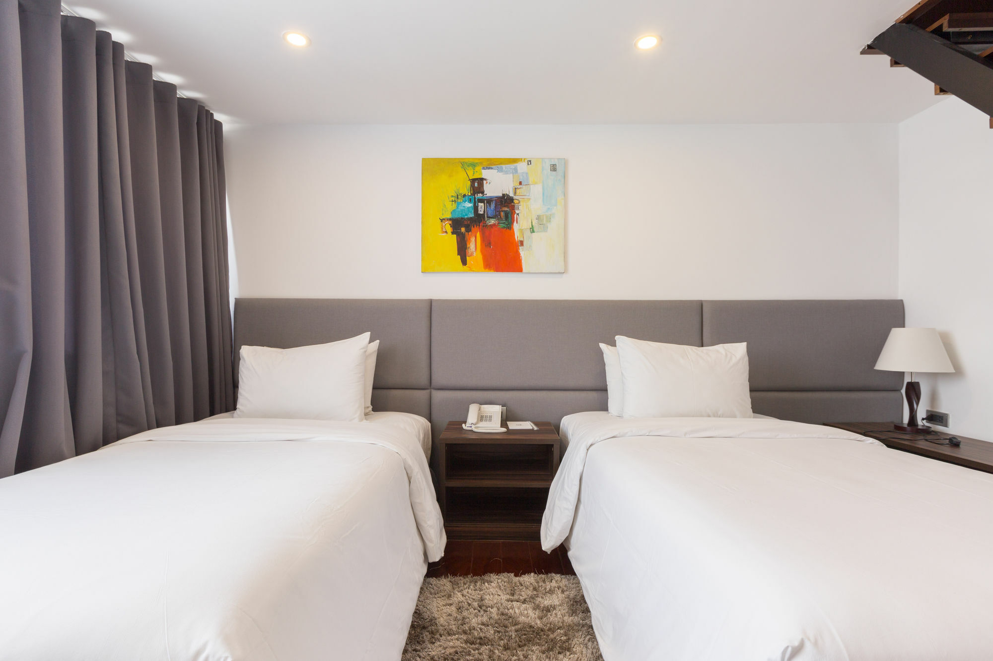 Khách sạn Charm Saigon 4*