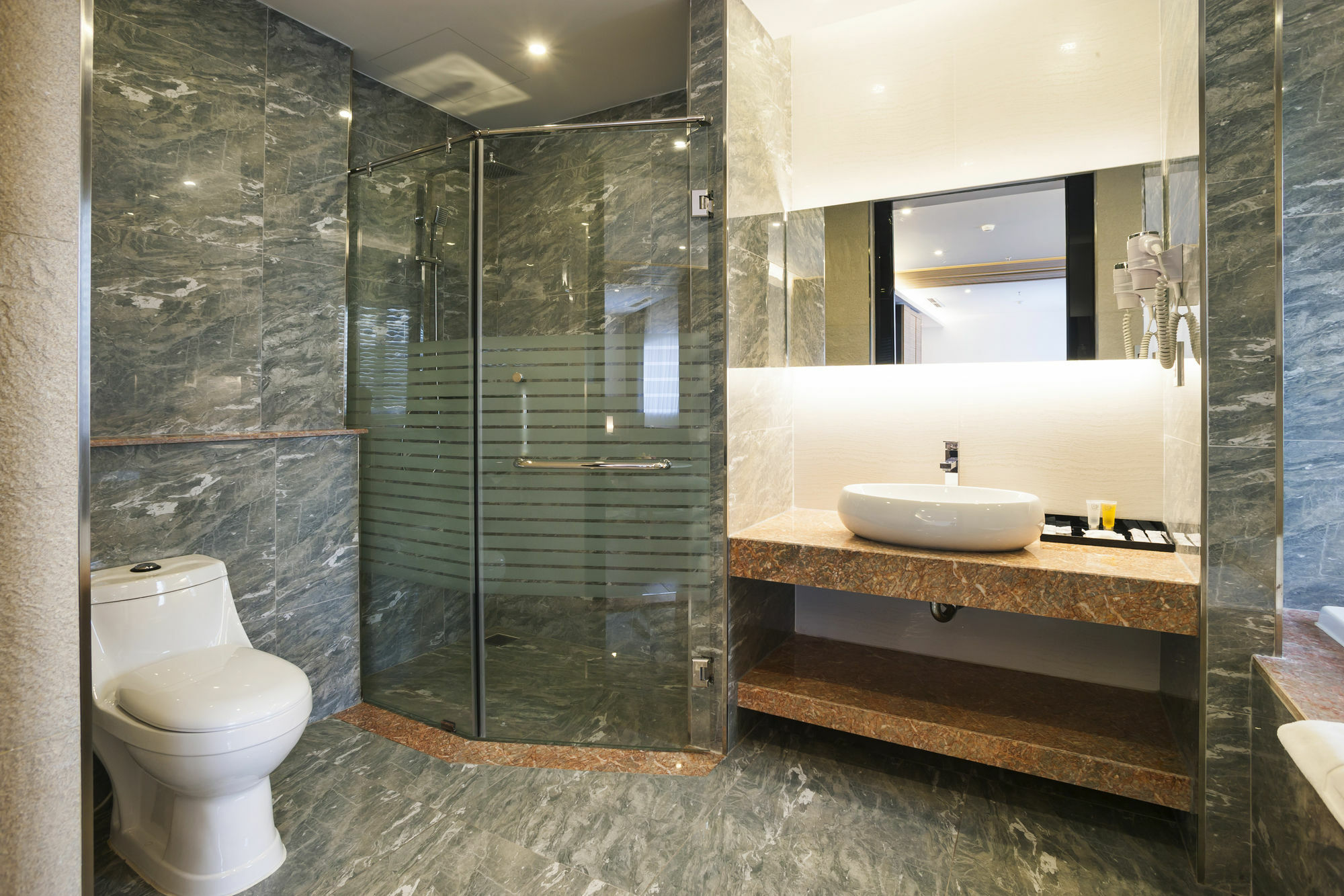 Charm Saigon 4* TP. Hồ Chí Minh