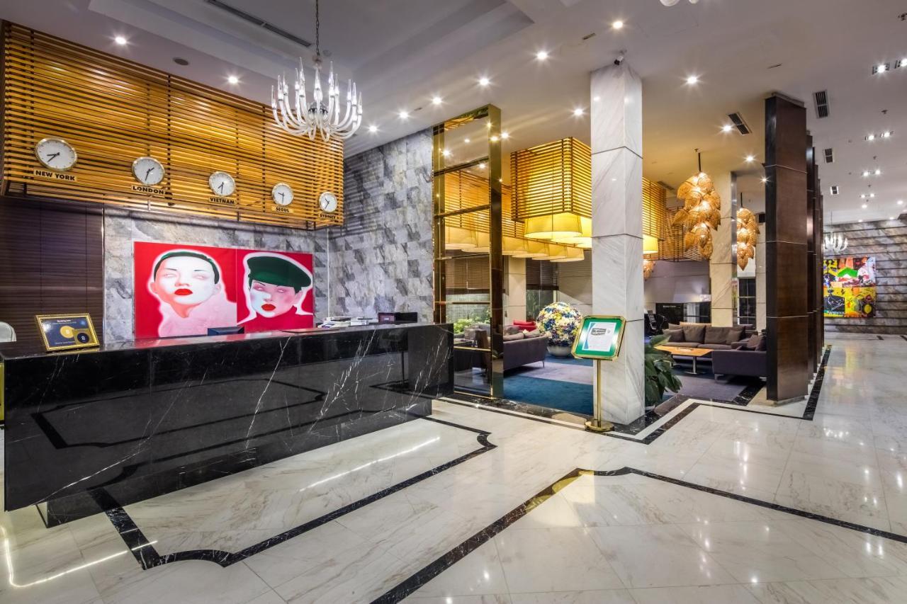 Khách sạn Charm Saigon 4*
