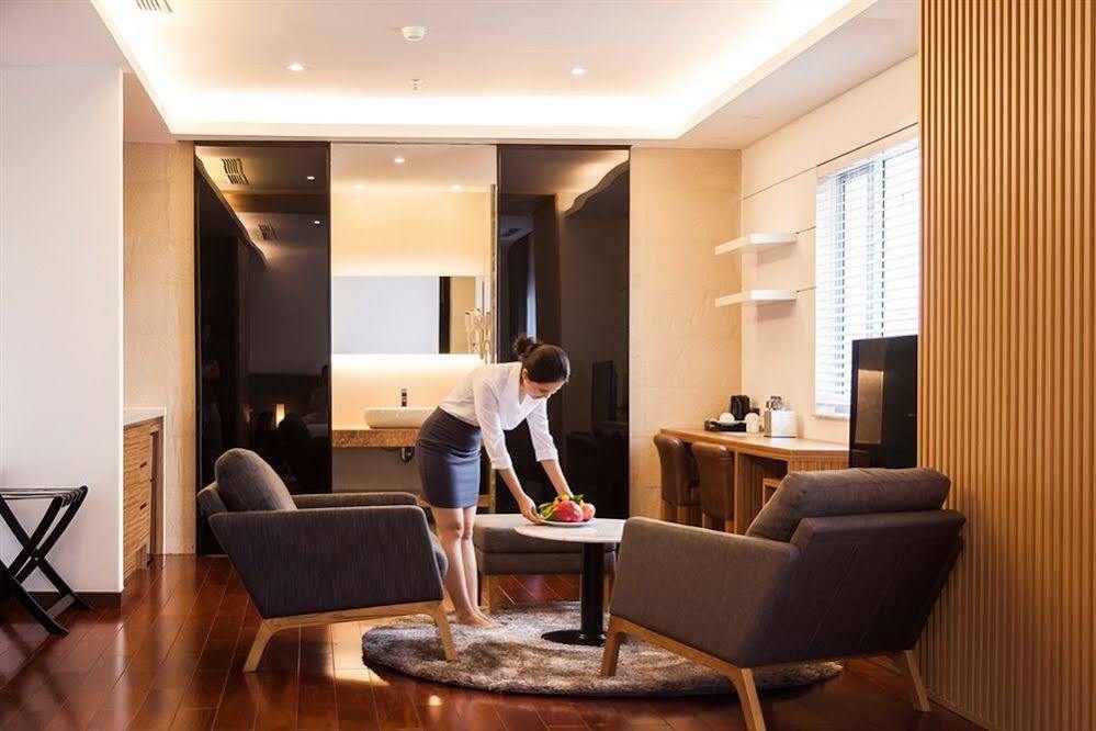 Charm Saigon Khách sạn 4*