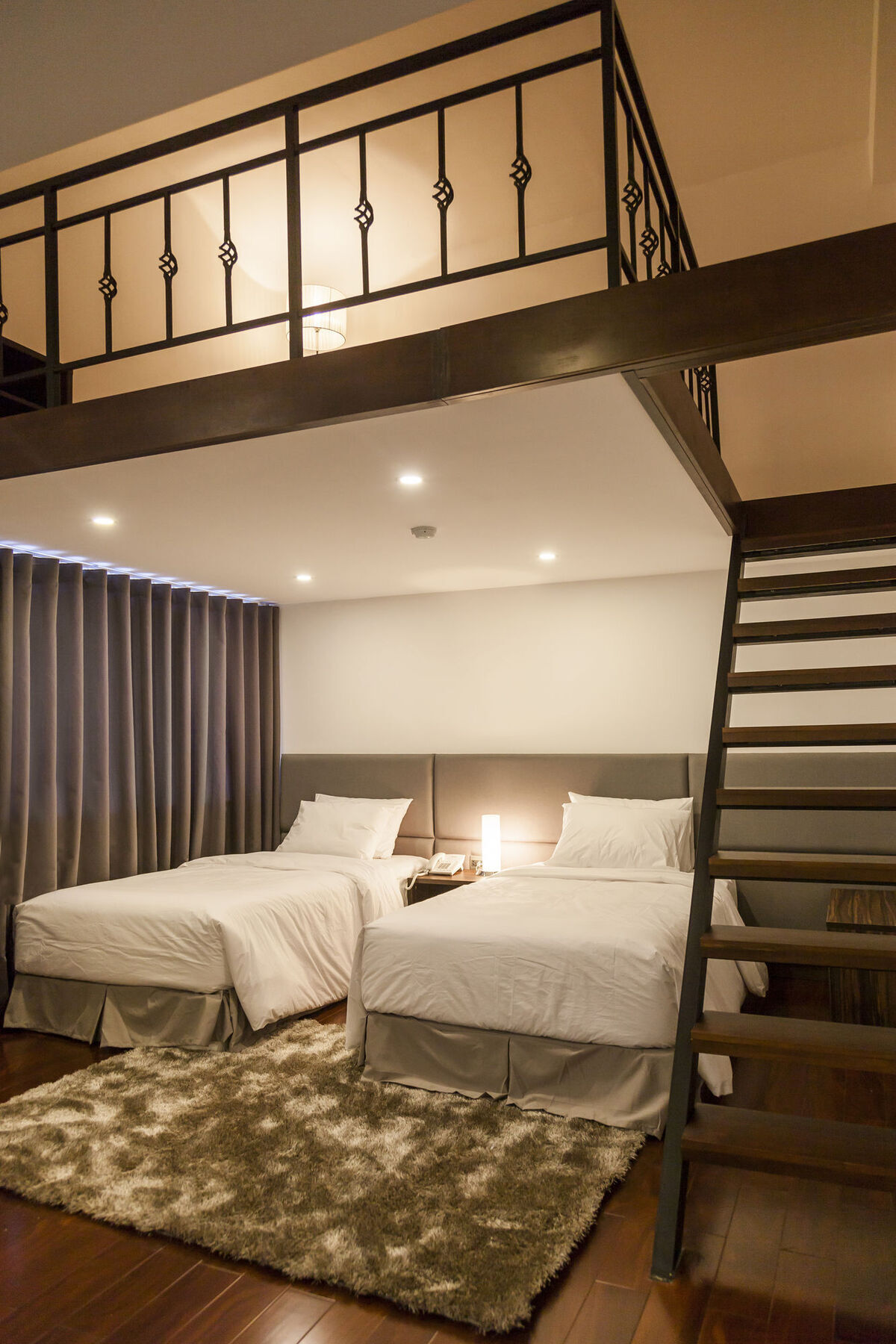 Charm Saigon Khách sạn